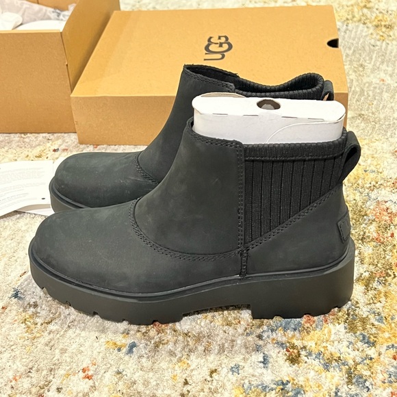 Ugg Black Ballard Chelsea Boot Suede - Picture 4 of 8
